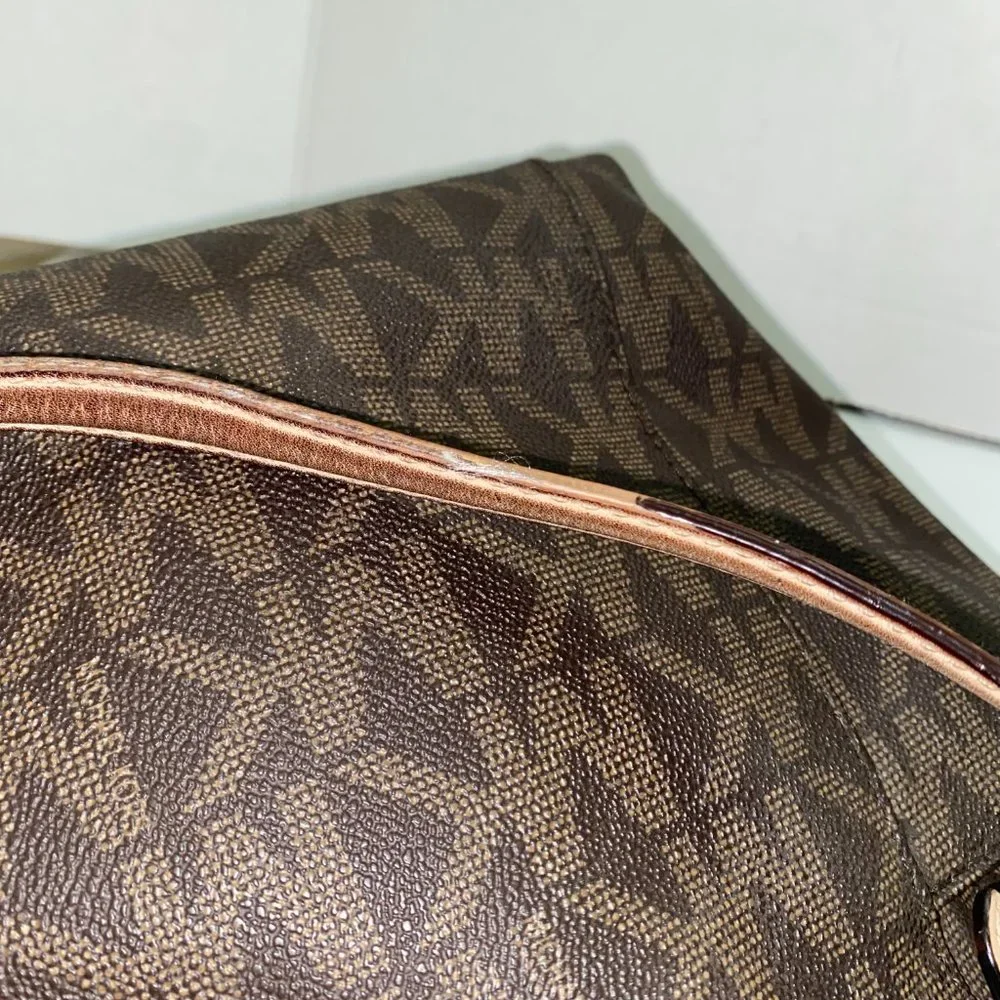 MICHAEL KORS Signature Logo Bag with‎ Wallet